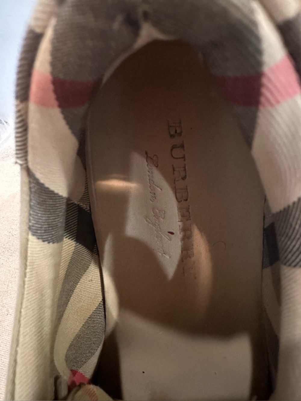 Burberry Sneakers - Picture 8 of 10